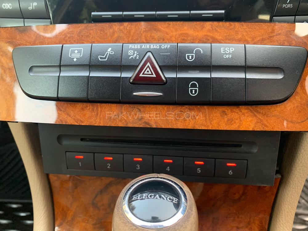 Mercedes Benz E Class 2006 for Sale in Lahore Mercedes Benz E Class 2006 for Sale in Lahore Image-8