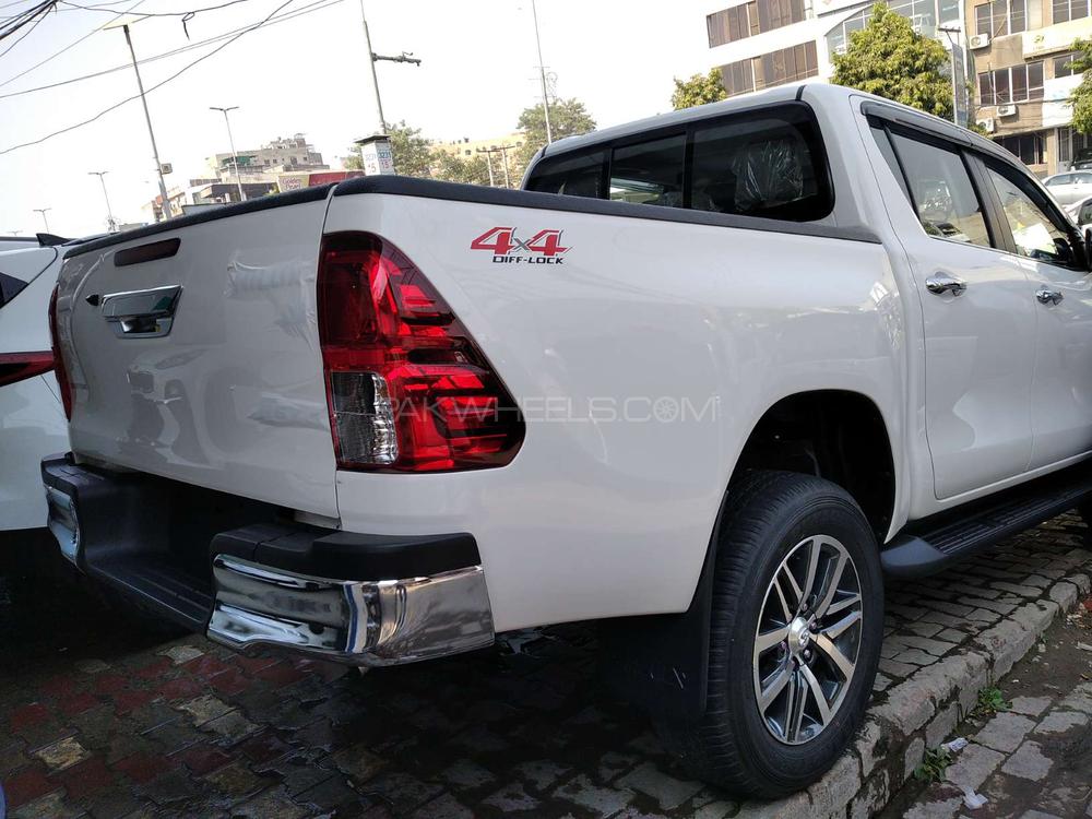 Toyota Hilux 2020 for Sale in Lahore Toyota Hilux 2020 for Sale in Lahore Image-5