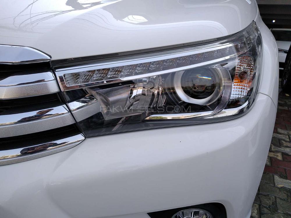 Toyota Hilux 2020 for Sale in Lahore Toyota Hilux 2020 for Sale in Lahore Image-12