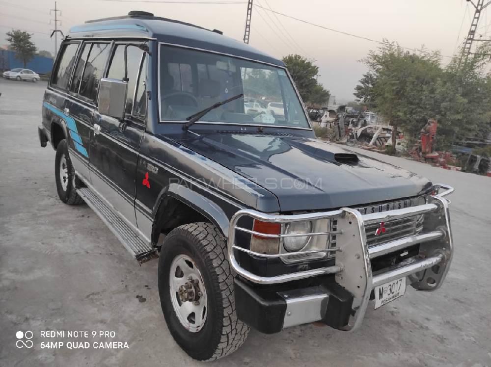 Mitsubishi Pajero 1988 for Sale in Islamabad Image-1