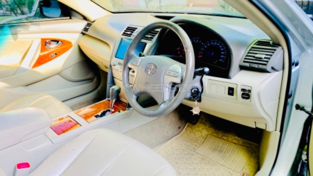 Toyota Camry 2011 for Sale in Islamabad Toyota Camry 2011 for Sale in Islamabad Image-2