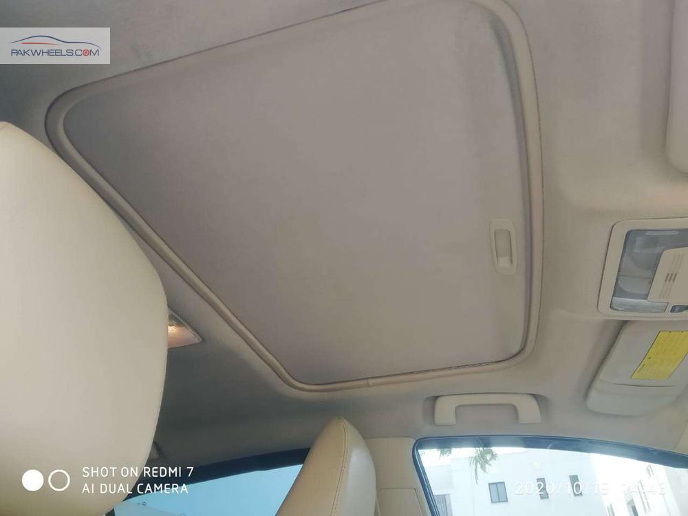 Toyota Corolla 2018 for Sale in Lahore Toyota Corolla 2018 for Sale in Lahore Image-15