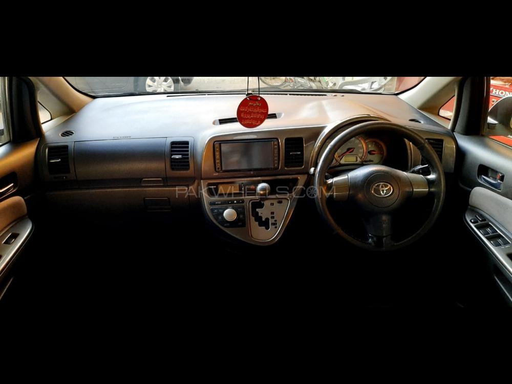Toyota Wish 2007 for Sale in Sialkot Toyota Wish 2007 for Sale in Sialkot Image-7