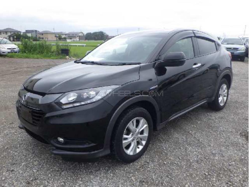Honda Vezel 2015 for Sale in Karachi Image-1