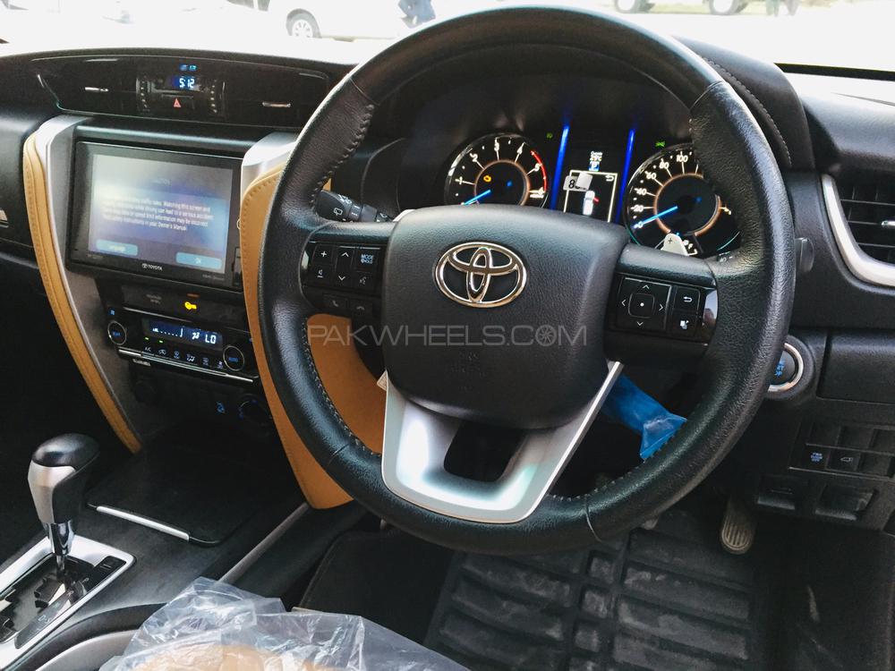Toyota Fortuner 2019 for Sale in Gujrat Toyota Fortuner 2019 for Sale in Gujrat Image-10