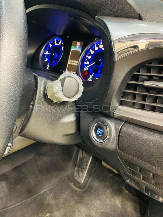 Toyota Hilux 2019 for Sale in Rawalpindi Toyota Hilux 2019 for Sale in Rawalpindi Image-8