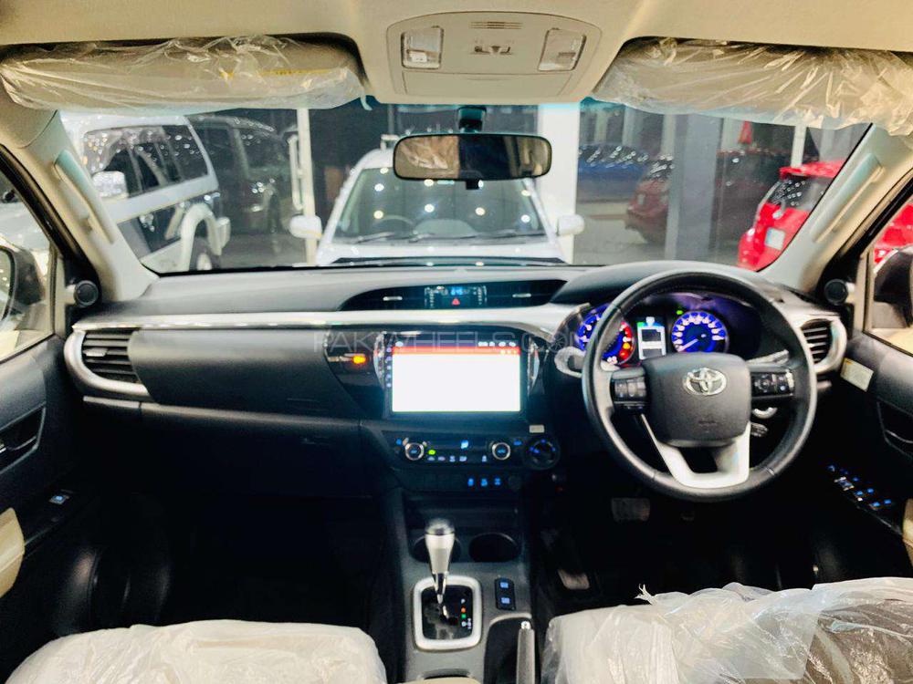 Toyota Hilux 2019 for Sale in Rawalpindi Toyota Hilux 2019 for Sale in Rawalpindi Image-9