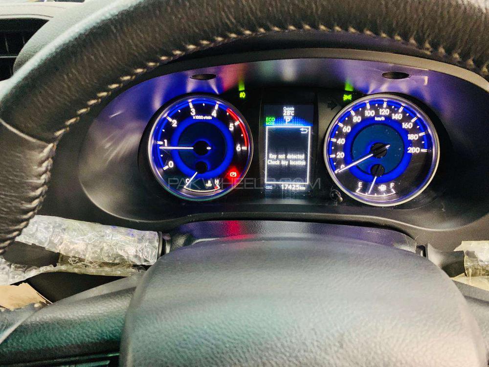 Toyota Hilux 2019 for Sale in Rawalpindi Toyota Hilux 2019 for Sale in Rawalpindi Image-11