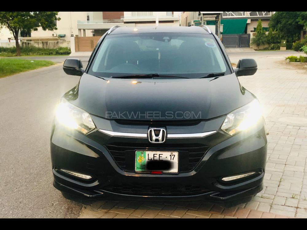 Honda Vezel 2014 for Sale in Lahore Image-1