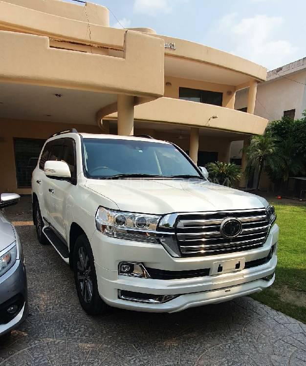 Toyota Land Cruiser 2016 for Sale in Lahore Image-1