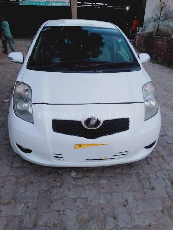 Toyota Vitz 2006 for Sale in Dera ismail khan Image-1