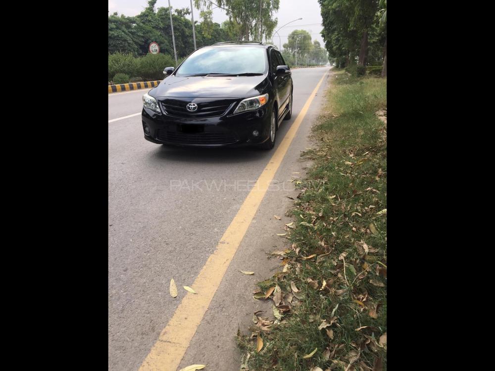 Toyota Corolla 2013 for Sale in Peshawar Image-1