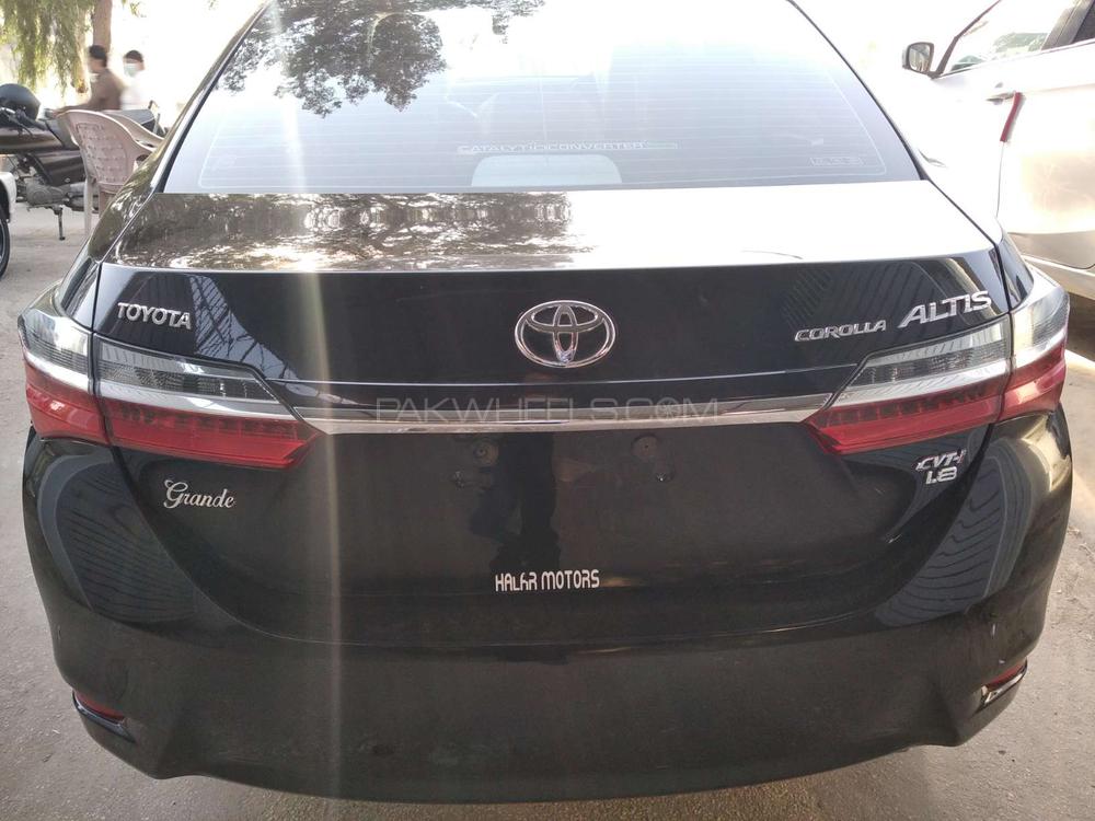Toyota Corolla 2019 for Sale in Hyderabad Toyota Corolla 2019 for Sale in Hyderabad Image-9