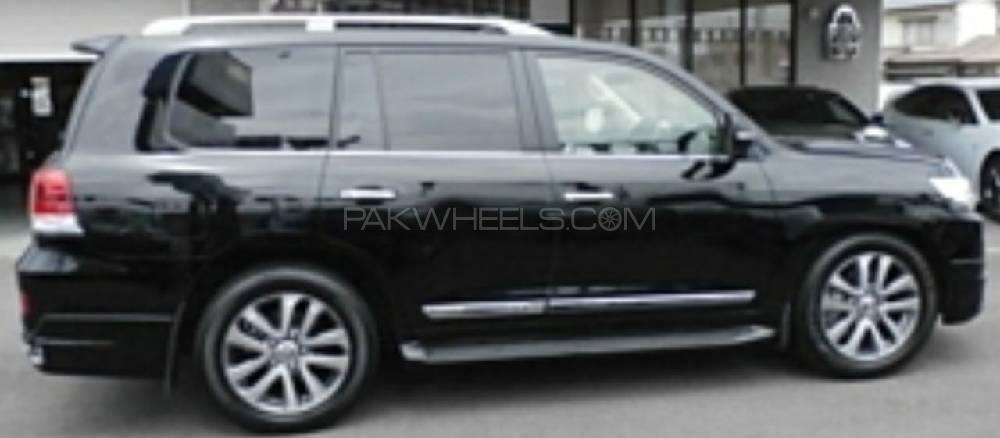 Toyota Land Cruiser 2017 for Sale in Karachi Image-1