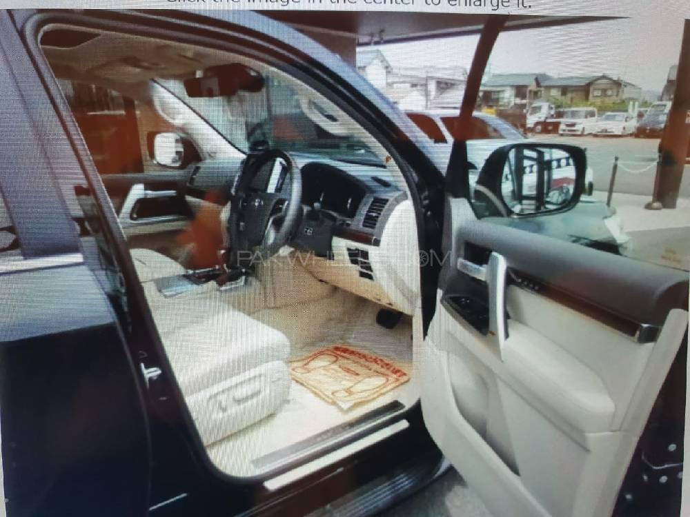 Toyota Land Cruiser 2017 for Sale in Karachi Toyota Land Cruiser 2017 for Sale in Karachi Image-7