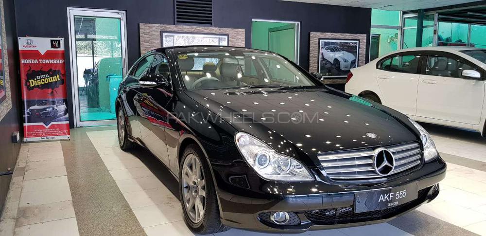 Mercedes Benz CLS Class 2005 for Sale in Lahore Mercedes Benz CLS Class 2005 for Sale in Lahore Image-3