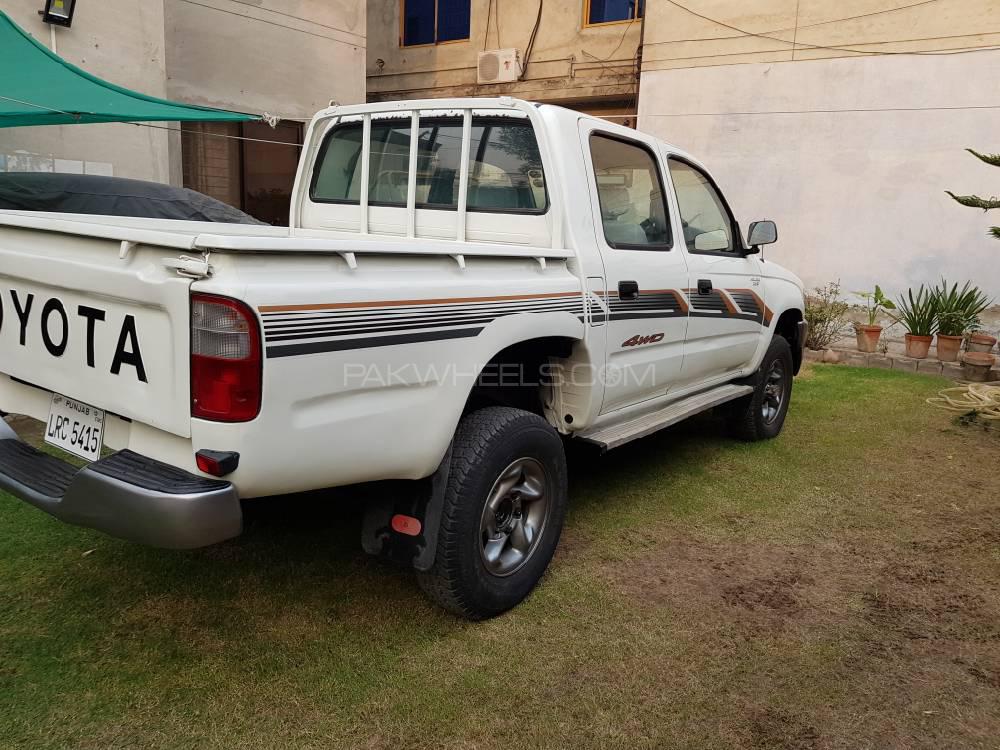 Toyota Hilux 2002 for Sale in Lahore Toyota Hilux 2002 for Sale in Lahore Image-8
