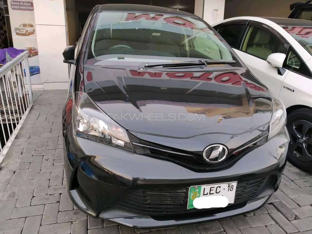 Toyota Vitz 2014 for Sale in Lahore Image-1