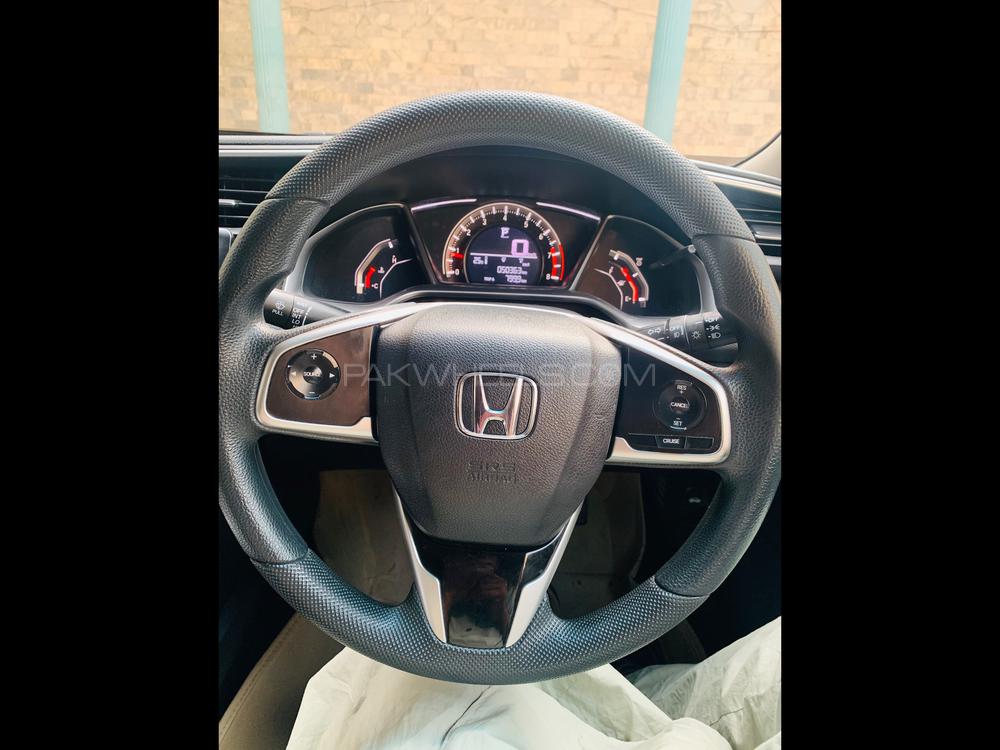 Honda Civic 2018 for Sale in Peshawar Honda Civic 2018 for Sale in Peshawar Image-3