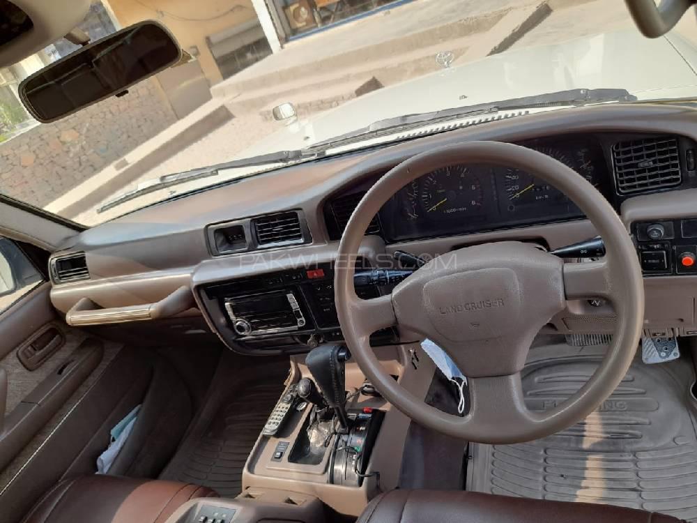 ٹویوٹا لینڈ کروزر 1995 for Sale in پشاور ٹویوٹا لینڈ کروزر 1995 for Sale in پشاور Image-3