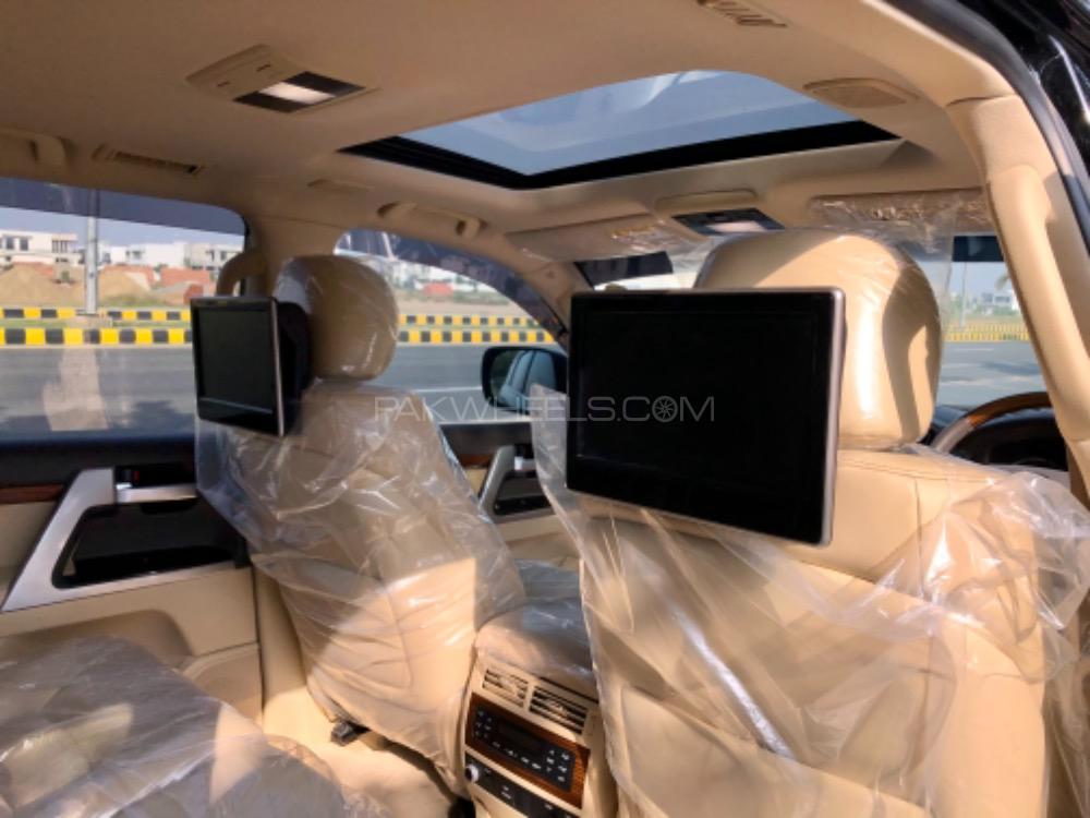 Toyota Land Cruiser 2015 for Sale in Lahore Toyota Land Cruiser 2015 for Sale in Lahore Image-5