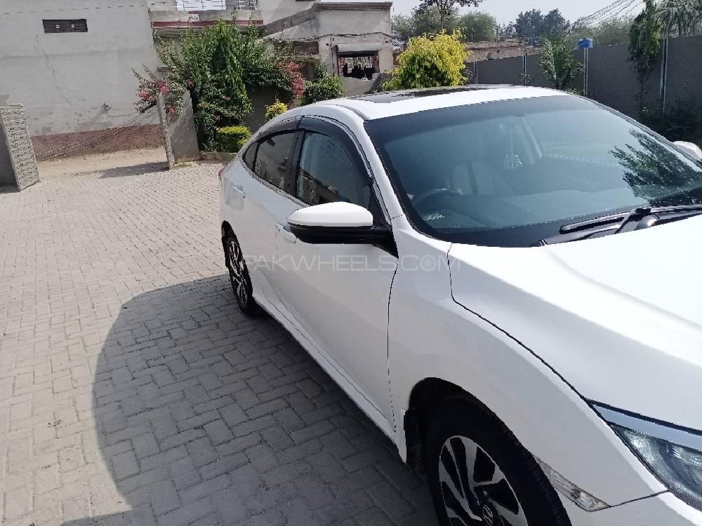 Honda Civic 2018 for Sale in Faisalabad Honda Civic 2018 for Sale in Faisalabad Image-7
