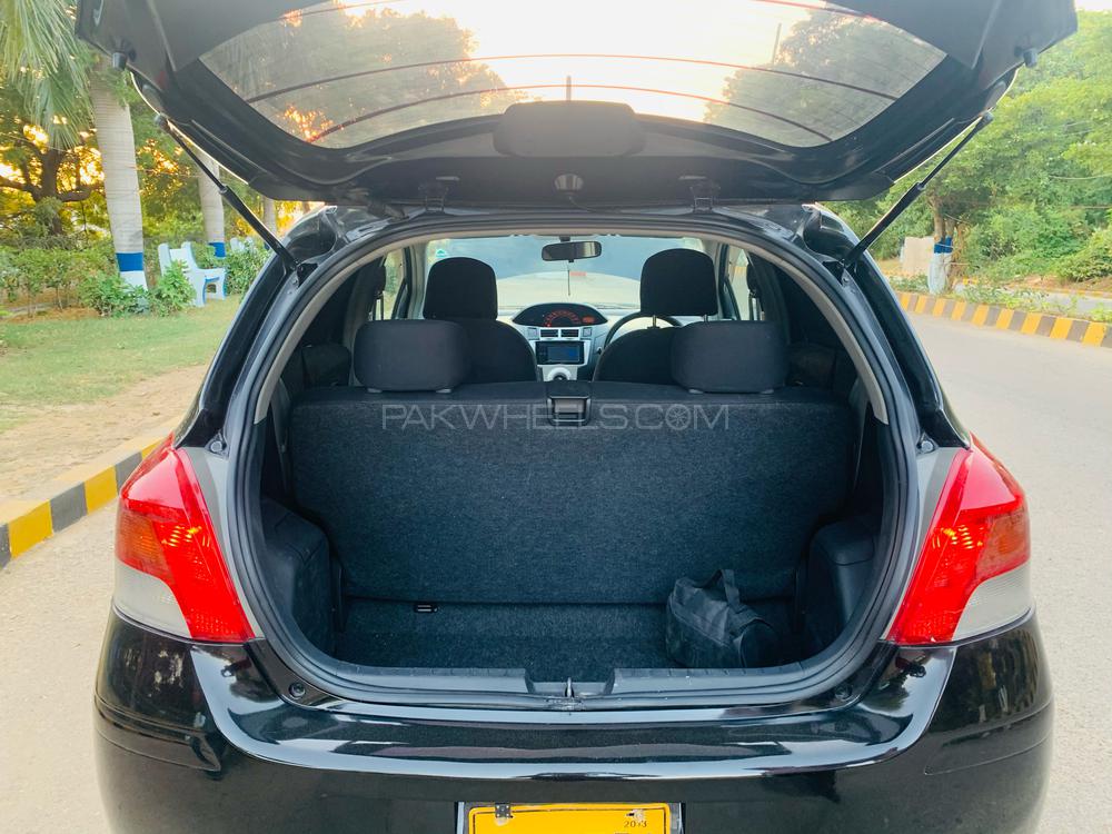 Toyota Vitz 2010 for Sale in Karachi Toyota Vitz 2010 for Sale in Karachi Image-10