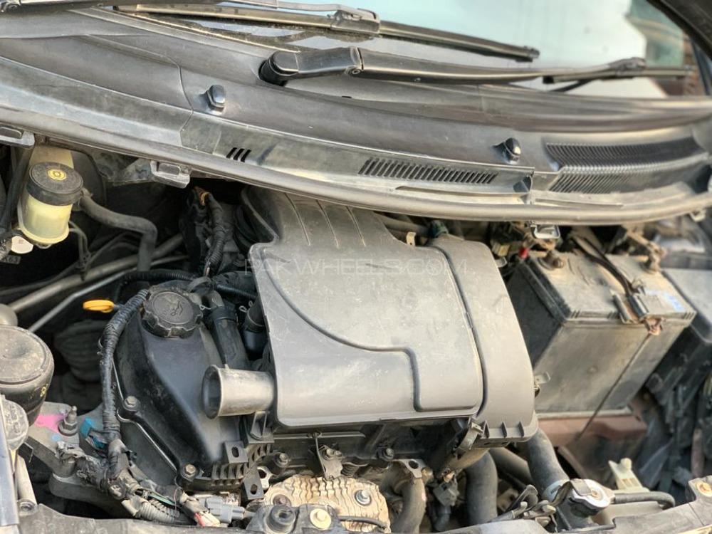 Toyota Vitz 2009 for Sale in Karachi Image-1