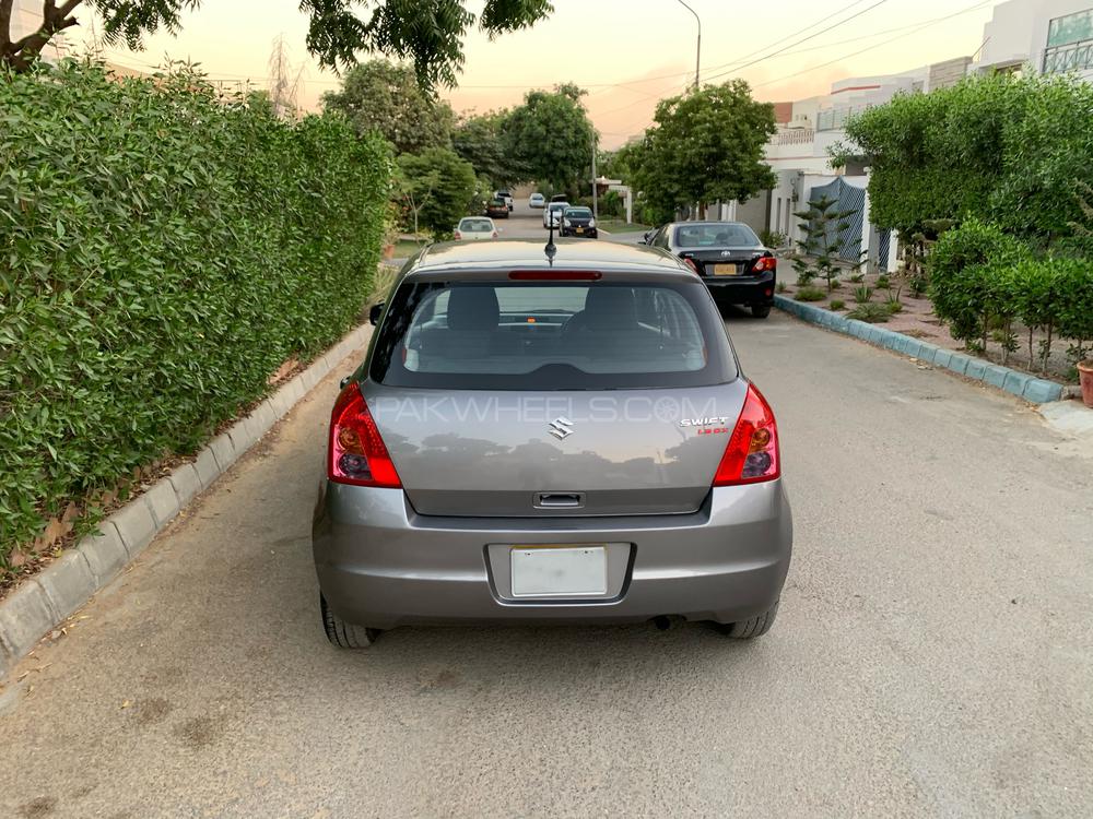 Suzuki Swift 2015 for Sale in Karachi Suzuki Swift 2015 for Sale in Karachi Image-8