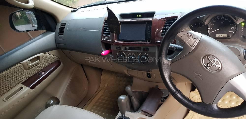 Toyota Hilux 2013 for Sale in Peshawar Toyota Hilux 2013 for Sale in Peshawar Image-2