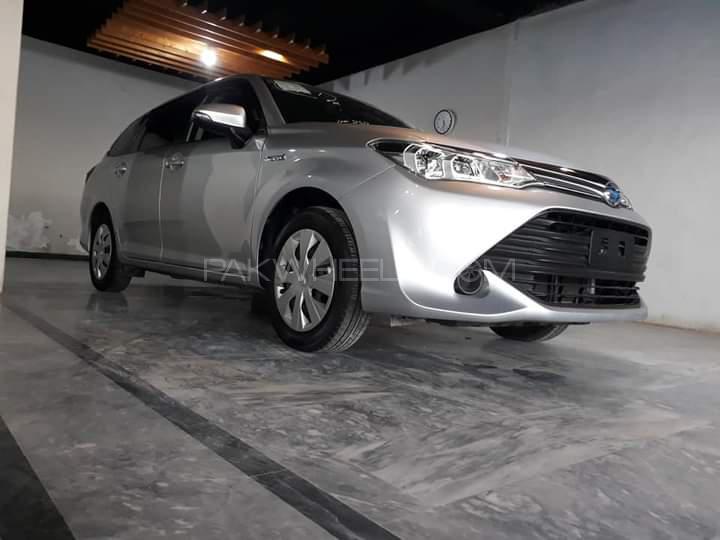 Toyota Corolla Fielder 2017 for Sale in Peshawar Image-1