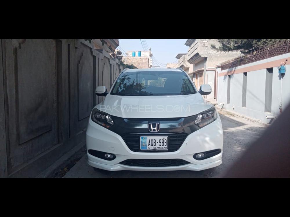 Honda Vezel 2016 for Sale in Chakwal Honda Vezel 2016 for Sale in Chakwal Image-4