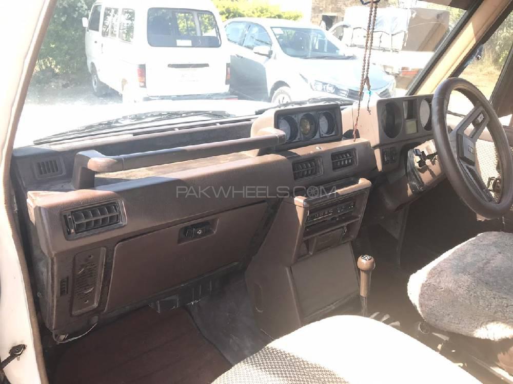 Mitsubishi Pajero 1987 for Sale in Islamabad Mitsubishi Pajero 1987 for Sale in Islamabad Image-9