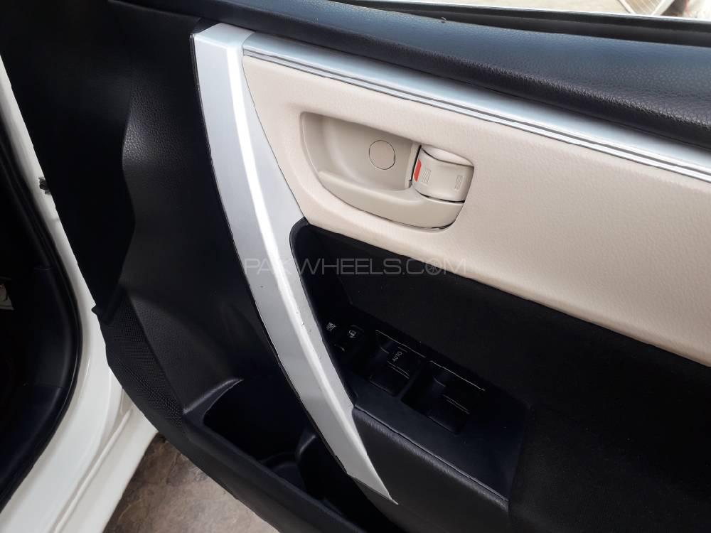 Toyota Corolla 2016 for Sale in Lahore Toyota Corolla 2016 for Sale in Lahore Image-5