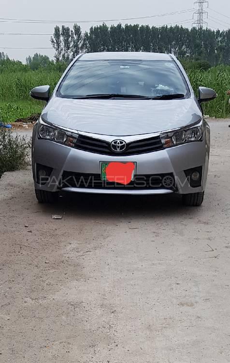 Toyota Corolla 2015 for Sale in Peshawar Image-1