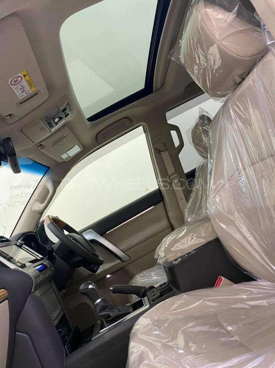 Toyota Prado 2017 for Sale in Lahore Toyota Prado 2017 for Sale in Lahore Image-15