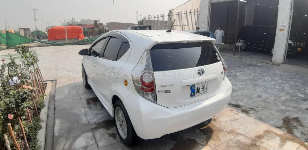 Toyota Aqua 2014 for Sale in Peshawar Toyota Aqua 2014 for Sale in Peshawar Image-6