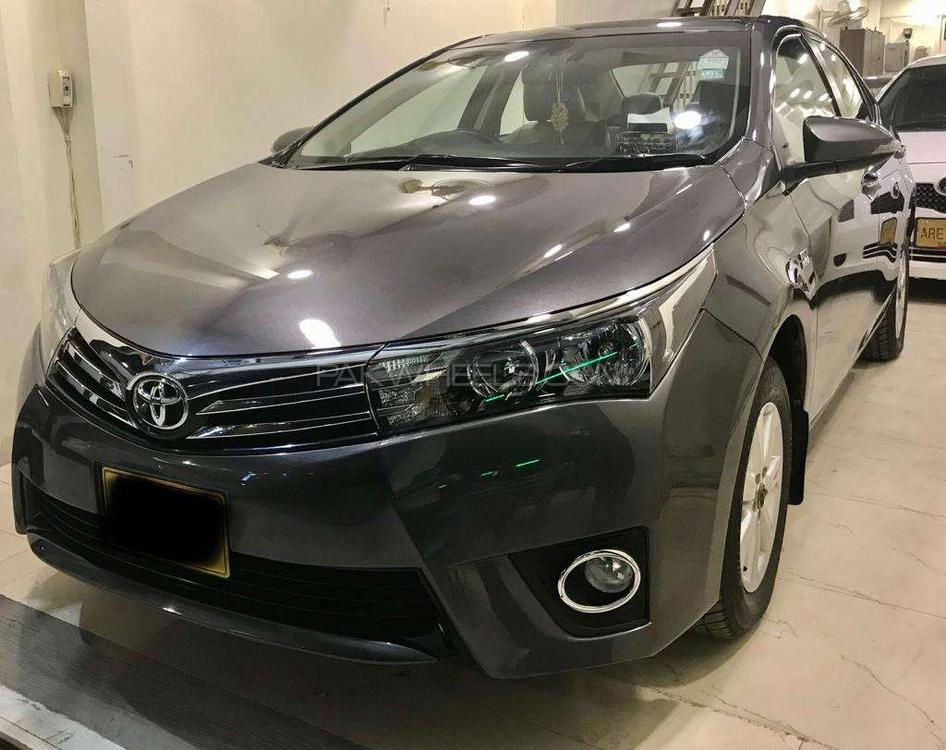 Toyota Corolla 2017 for Sale in Karachi Image-1