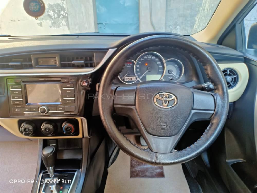 Toyota Corolla 2018 for Sale in Lahore Toyota Corolla 2018 for Sale in Lahore Image-13