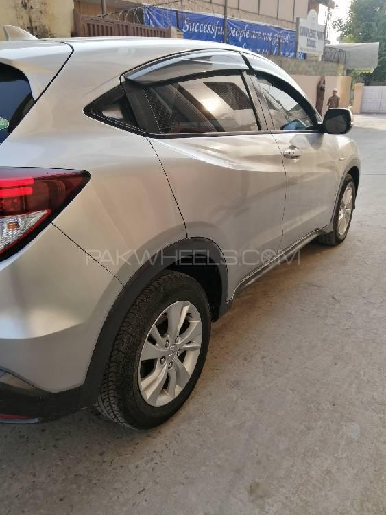 Honda Vezel 2014 for Sale in Islamabad Honda Vezel 2014 for Sale in Islamabad Image-12