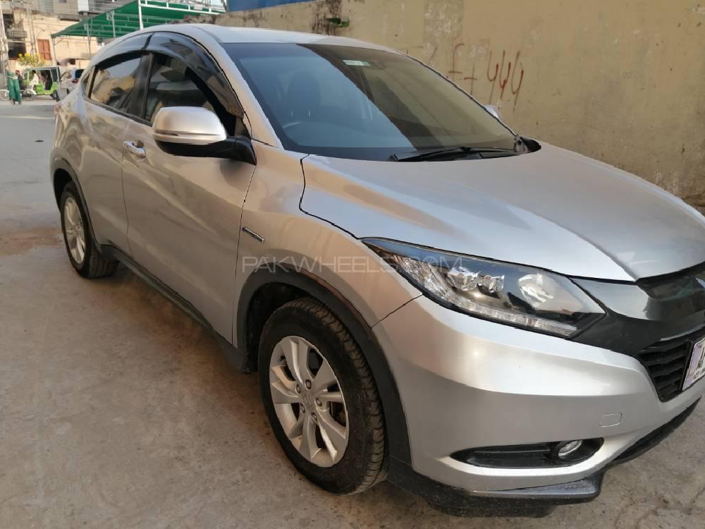 Honda Vezel 2014 for Sale in Islamabad Honda Vezel 2014 for Sale in Islamabad Image-14