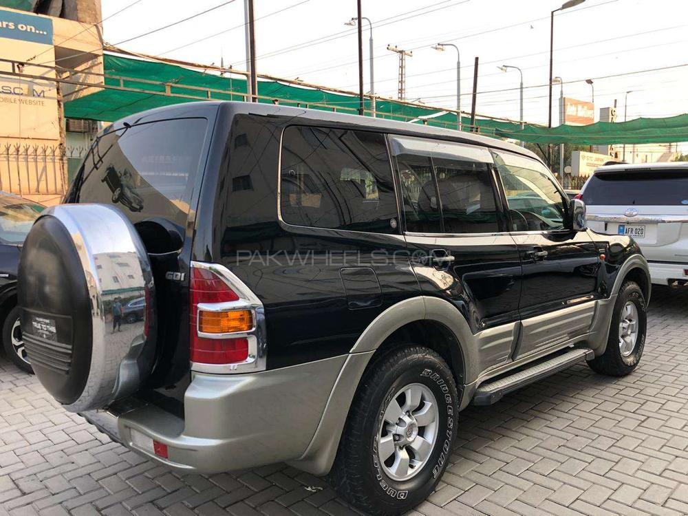 Mitsubishi Pajero 2000 for Sale in Lahore Mitsubishi Pajero 2000 for Sale in Lahore Image-8