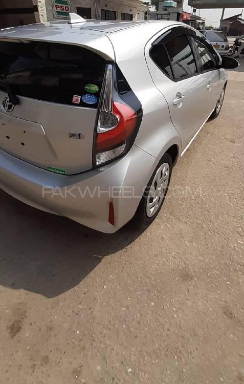 Toyota Aqua 2017 for Sale in Peshawar Toyota Aqua 2017 for Sale in Peshawar Image-11