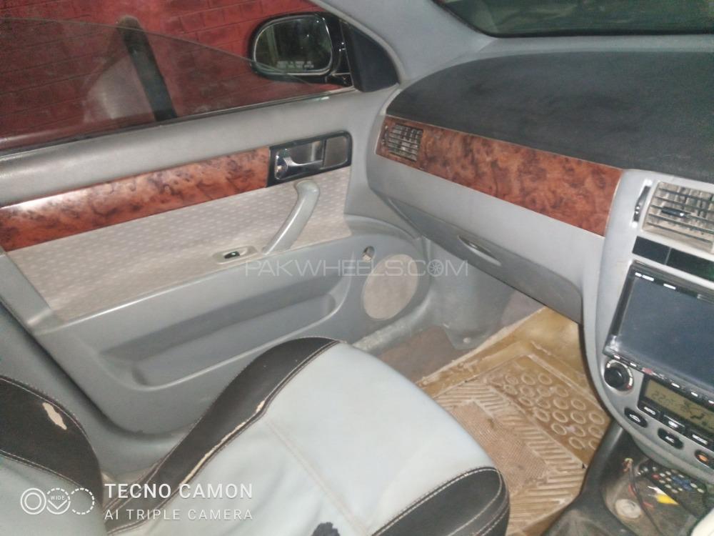 شیورلیٹ اوپٹرا 2006 for Sale in پشاور شیورلیٹ اوپٹرا 2006 for Sale in پشاور Image-7