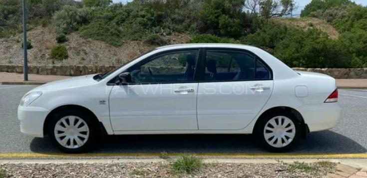 مٹسوبیشی لینسر 2006 for Sale in لاہور مٹسوبیشی لینسر 2006 for Sale in لاہور Image-4