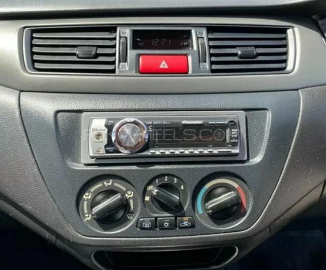مٹسوبیشی لینسر 2006 for Sale in لاہور مٹسوبیشی لینسر 2006 for Sale in لاہور Image-5