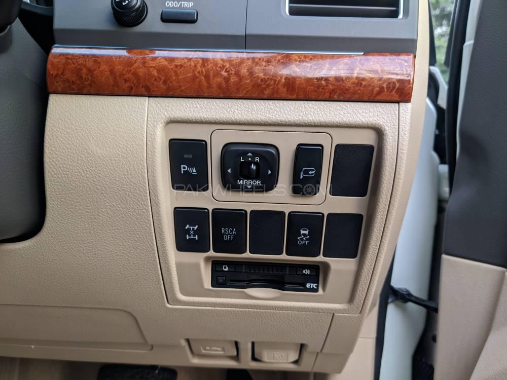 Toyota Land Cruiser 2013 for Sale in Lahore Toyota Land Cruiser 2013 for Sale in Lahore Image-8