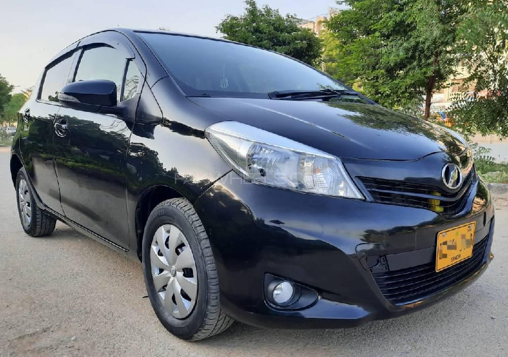 Toyota Vitz 2013 for Sale in Karachi Toyota Vitz 2013 for Sale in Karachi Image-3