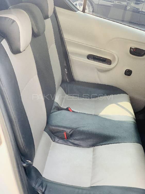 Toyota Aqua 2014 for Sale in Peshawar Toyota Aqua 2014 for Sale in Peshawar Image-11