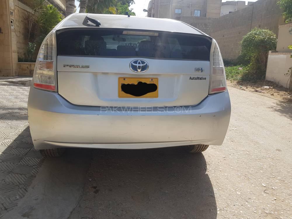 Toyota Prius 2011 for Sale in Karachi Toyota Prius 2011 for Sale in Karachi Image-2